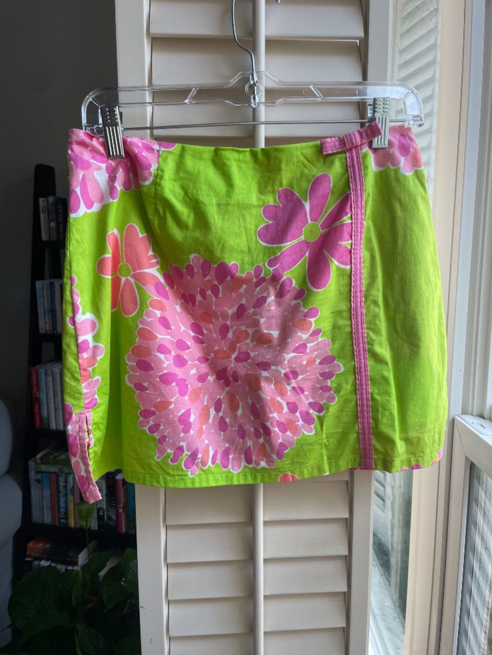 Lilly Pulitzer skort lime green with pink flowers size 6
